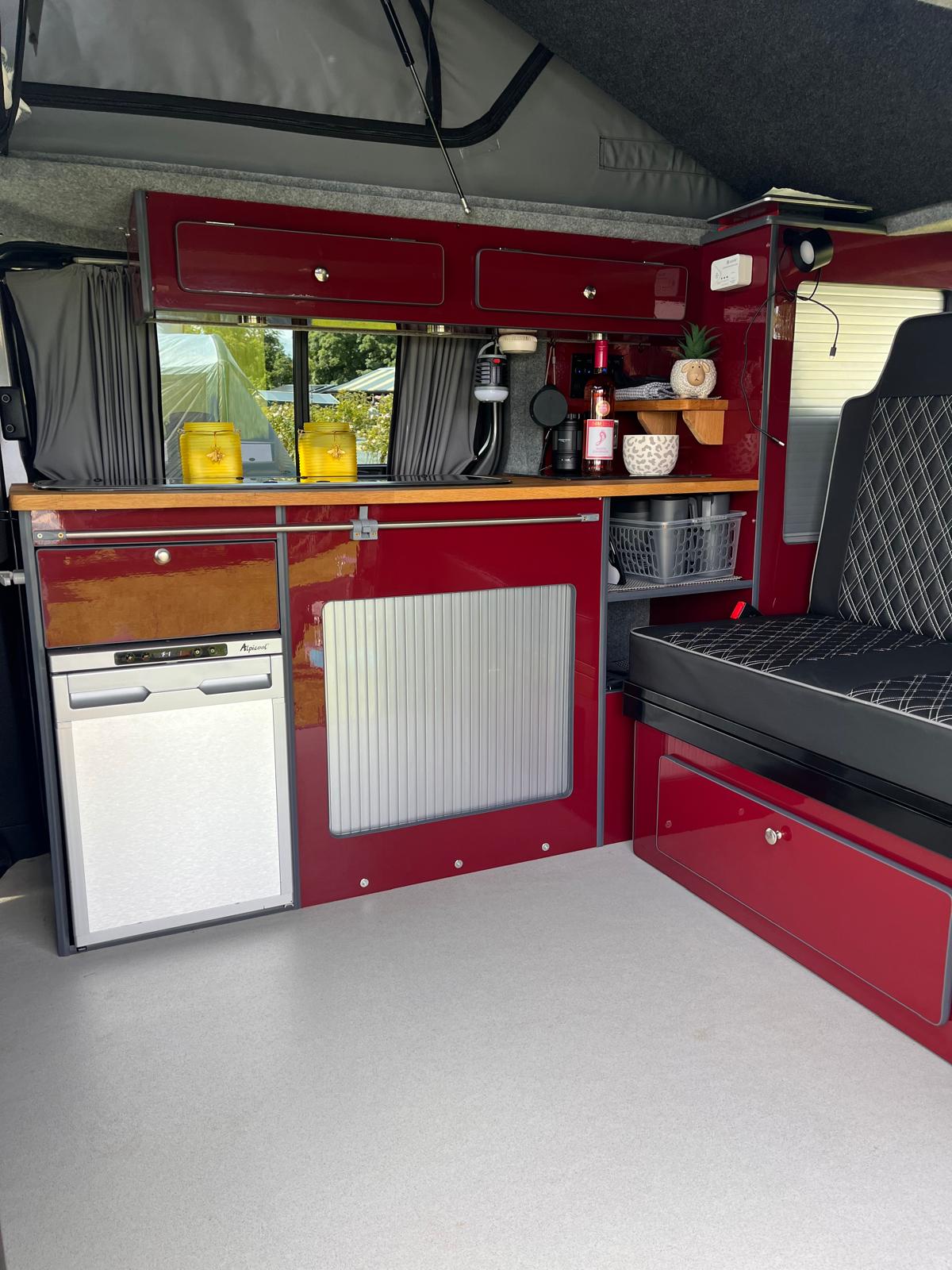 Van Dan campervan campsite setup